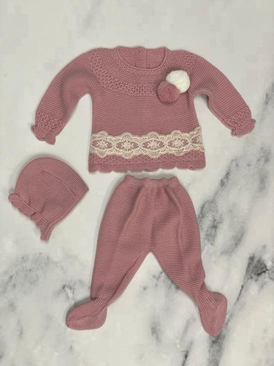 CABLE-KNIT BABY KNITTED SET IN DUSTY PINK AND IVORY LACE